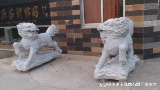 位置详解：最佳摆放点与注意事项尊龙AG人生就是博石雕麒麟安放(图3)